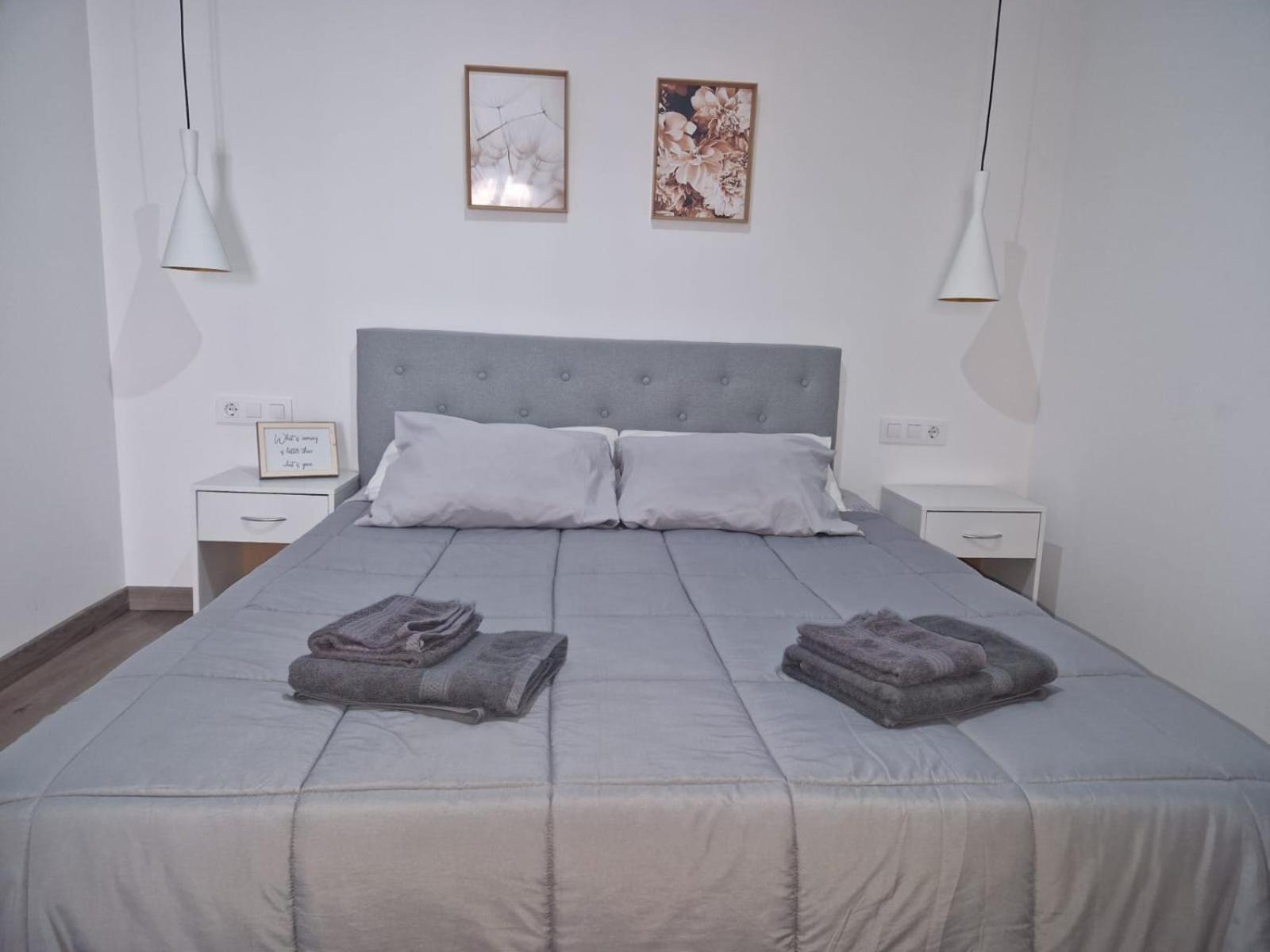 Apartamento Comarca De Haro Ngoại thất bức ảnh